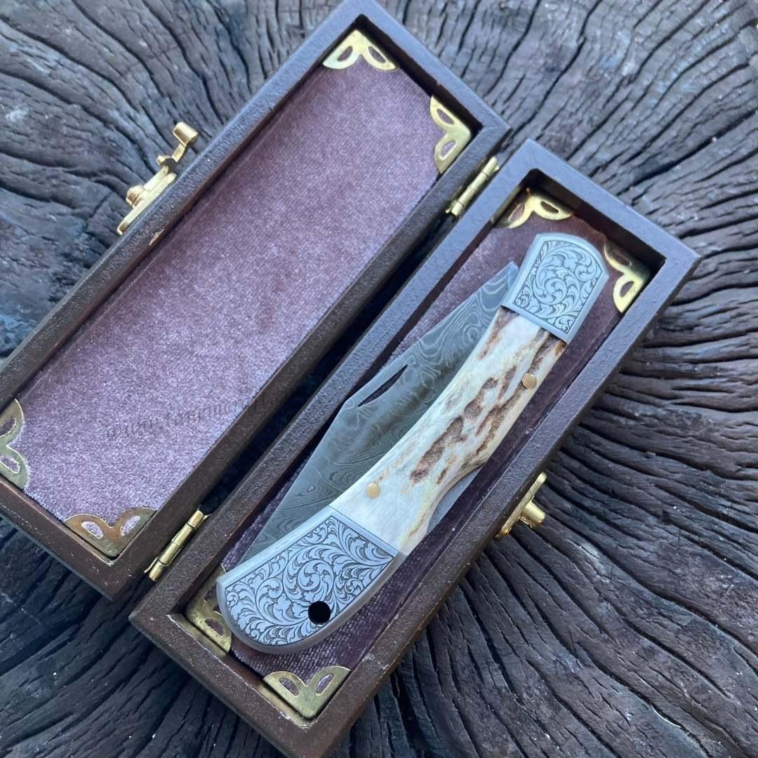 Katlanır Model Damascus Çelik Geyik Boynuzu Sap 22 CM