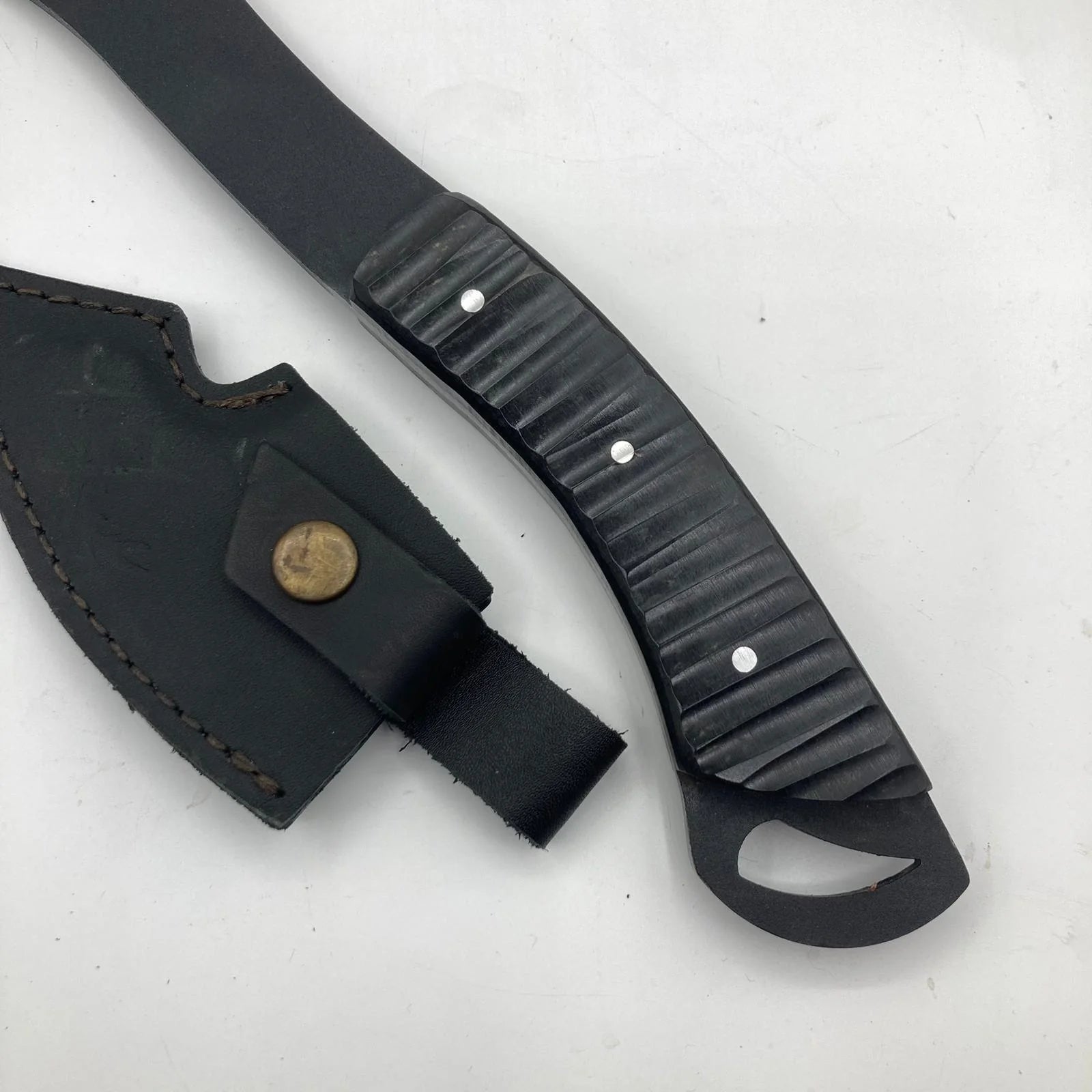 Kamp Baltasi Karbon Çelik Ceviz Sap 32 CM