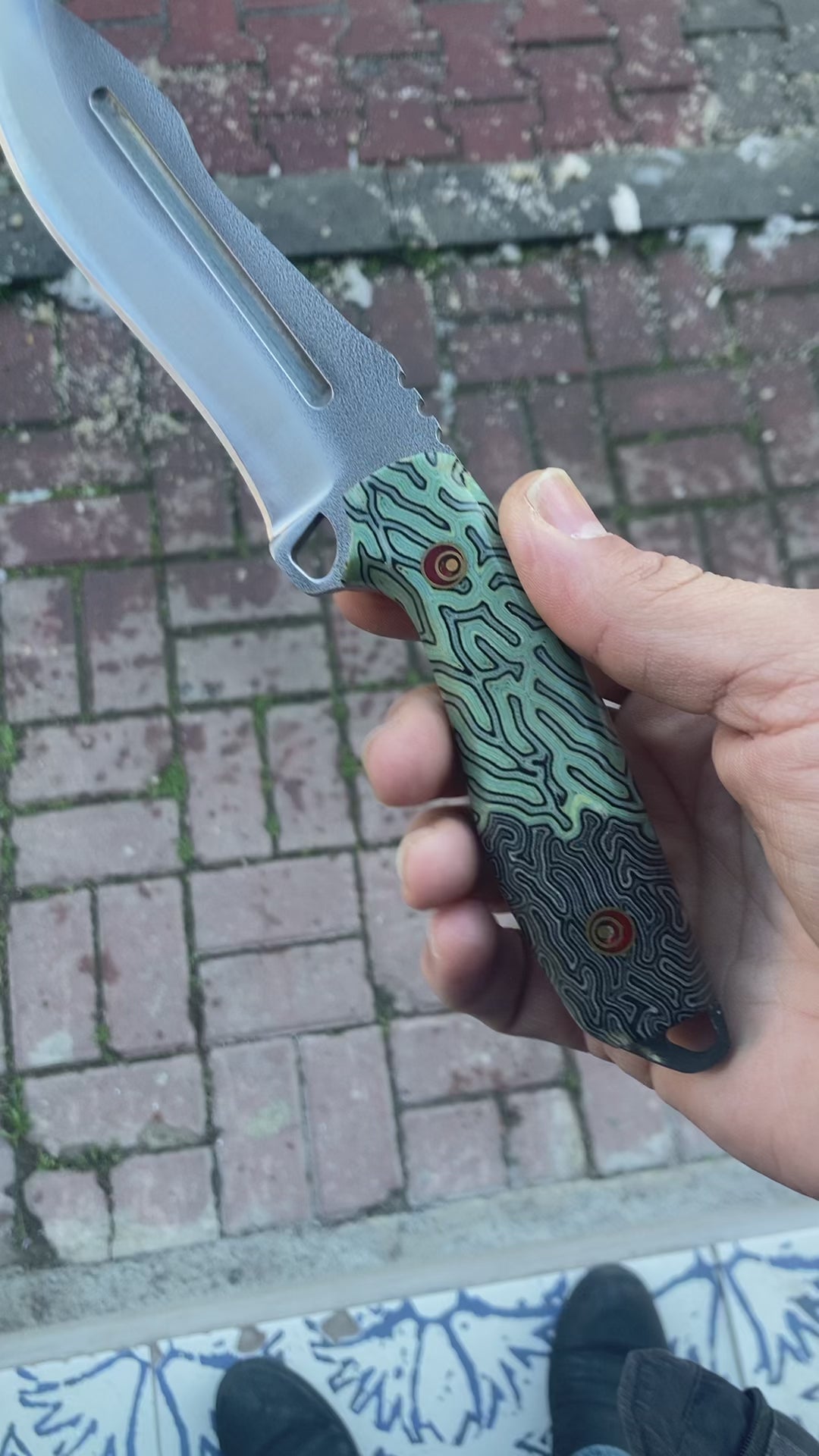 26cm N690 Çelik Outdoor Bıçak - G10 Carta Sap Oluklu Model