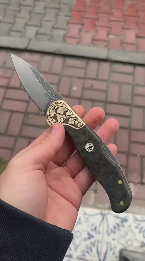 M390 Çelik Stabilize Sap 21 CM Gravür İşlemeli Model