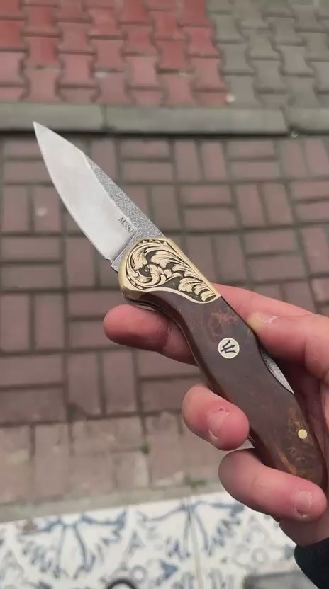 M390 Çelik Stabilize Sap 21 CM Gravür İşlemeli Model