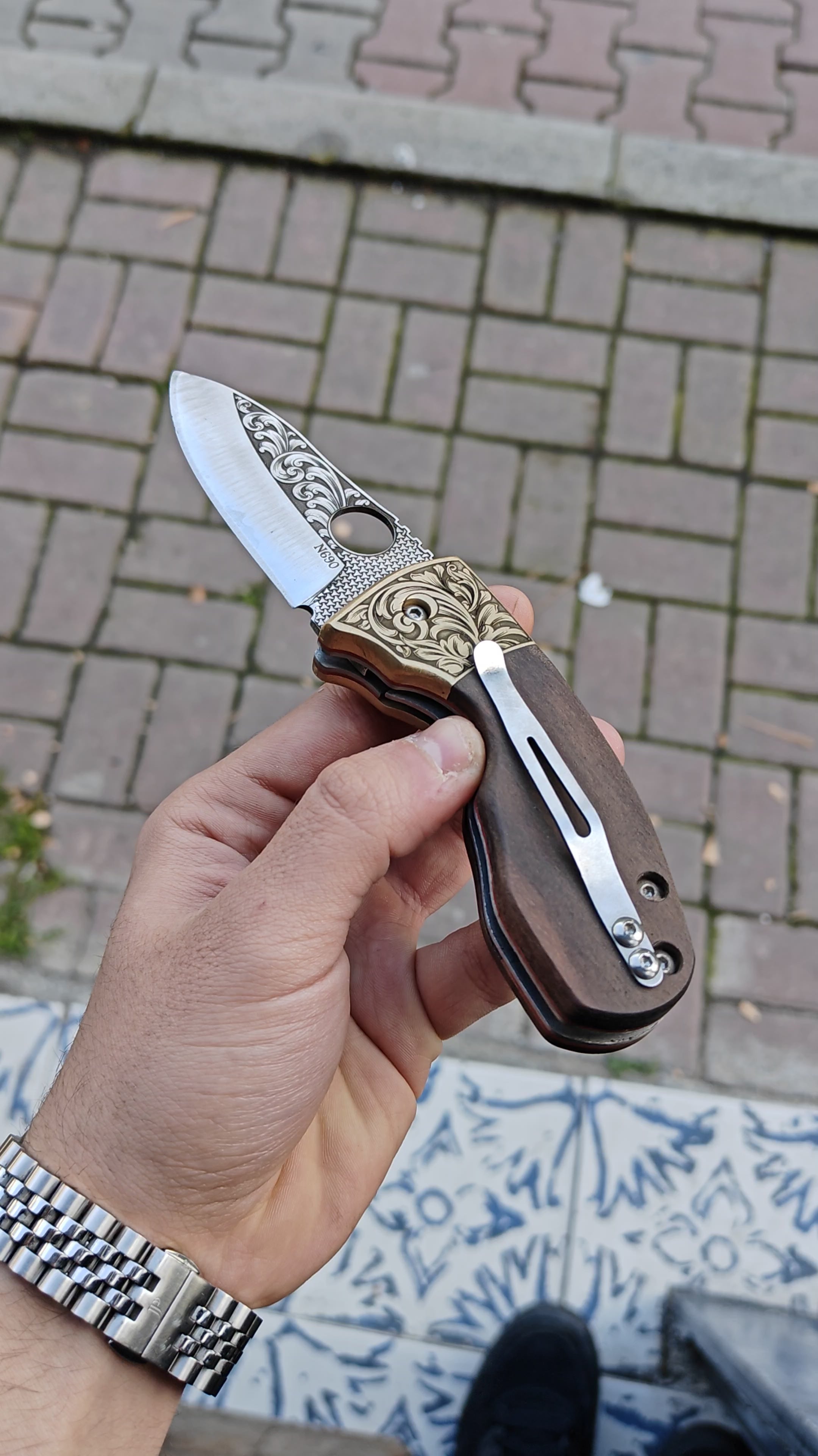 N690 Çelik 18 CM Balçak Gravür İşlemeli Naim Model
