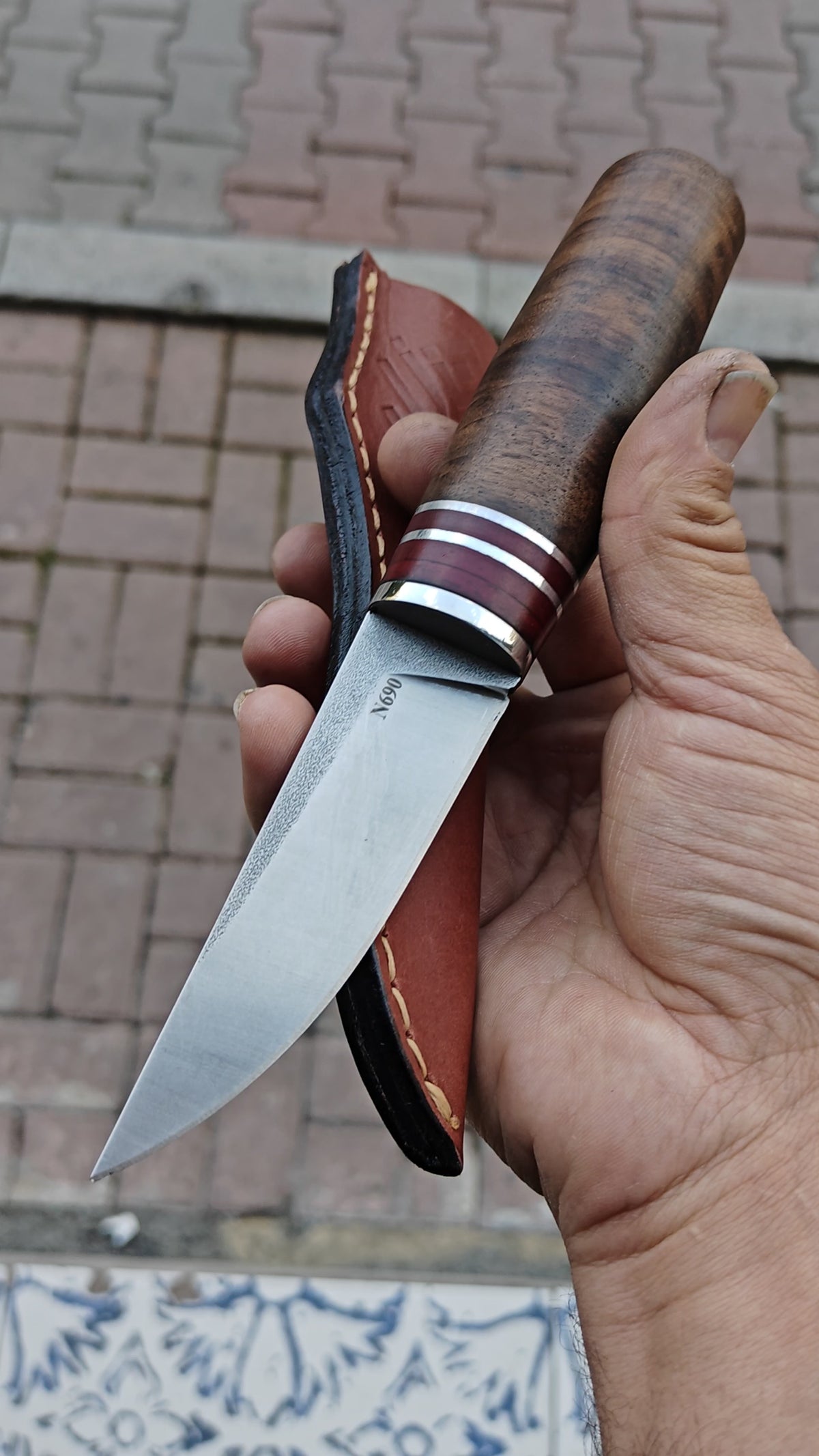 21 cm N690 Çelik İskandinav Tarzı Puukko Bıçak – Ceviz Sap