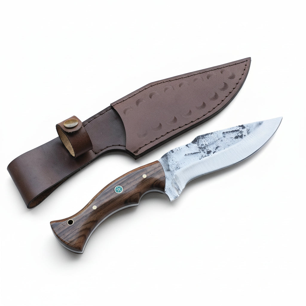 El Yapımı Dövme Karbon Çelik Av Bıçağı – Ceviz Sap Model 27 cm Avcı Bıçağı